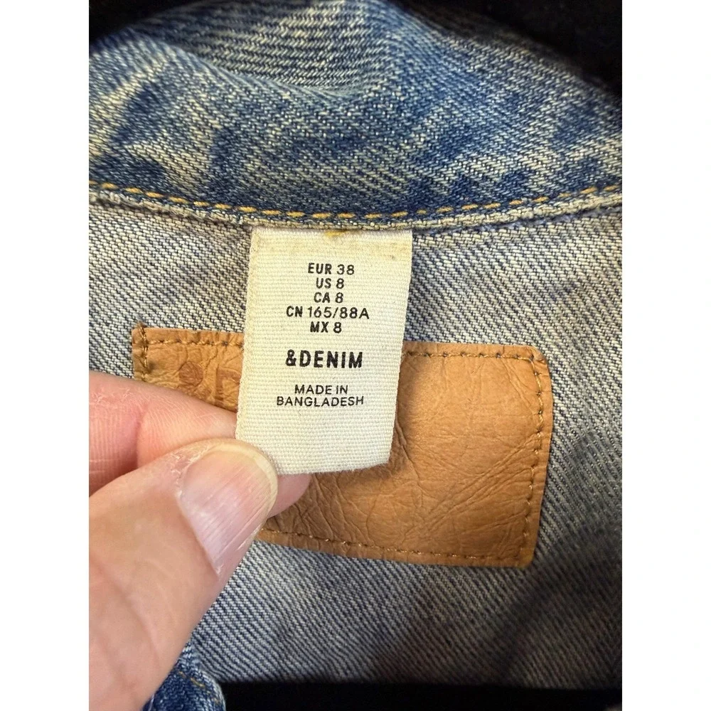 H&M &Denim Light Wash Jean Trucker Jacket Womens Size 8‎ Blue Cotton Classic